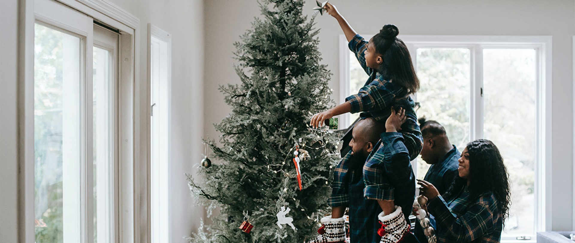 Getting your home ready for Christmas this year | Rock around the tree