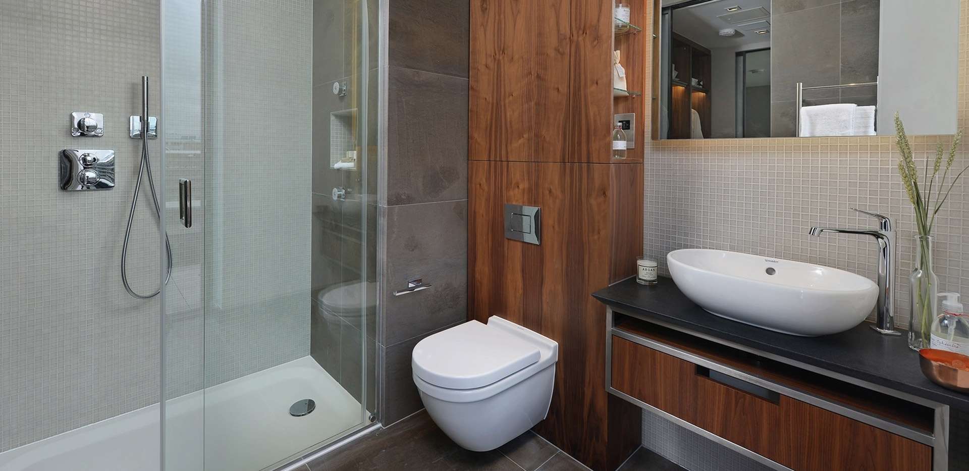 Berkeley, Roman House, Interior, Shower room