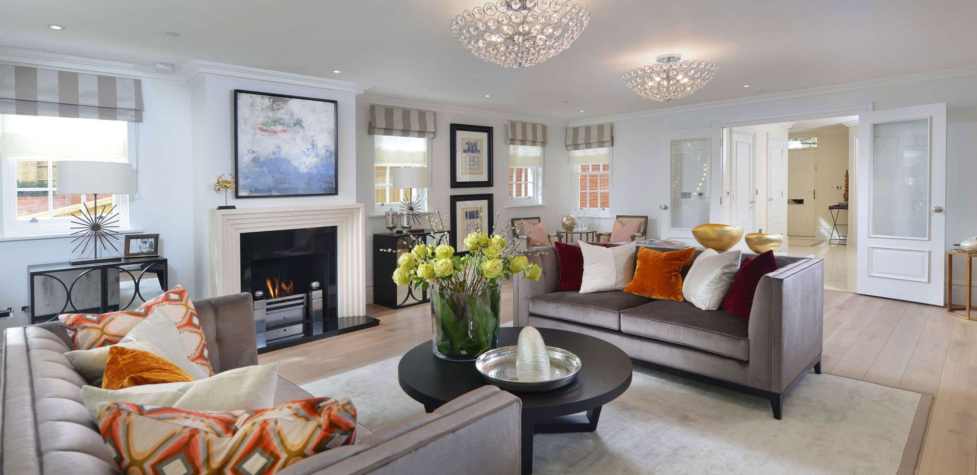 Property 4 living room 1