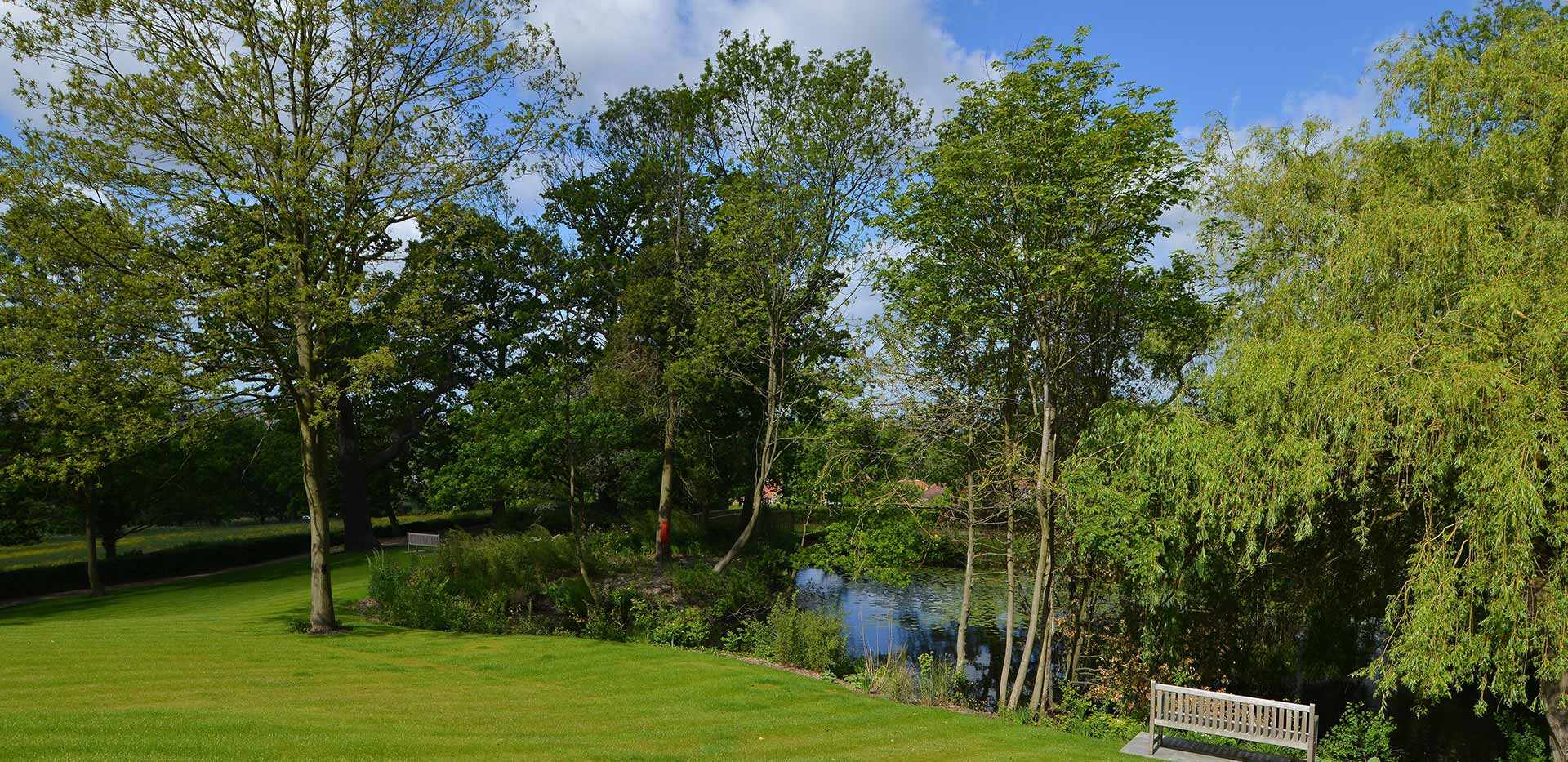 Berkeley, St Joseph's Gate, Mill Hill, Garden, Exterior