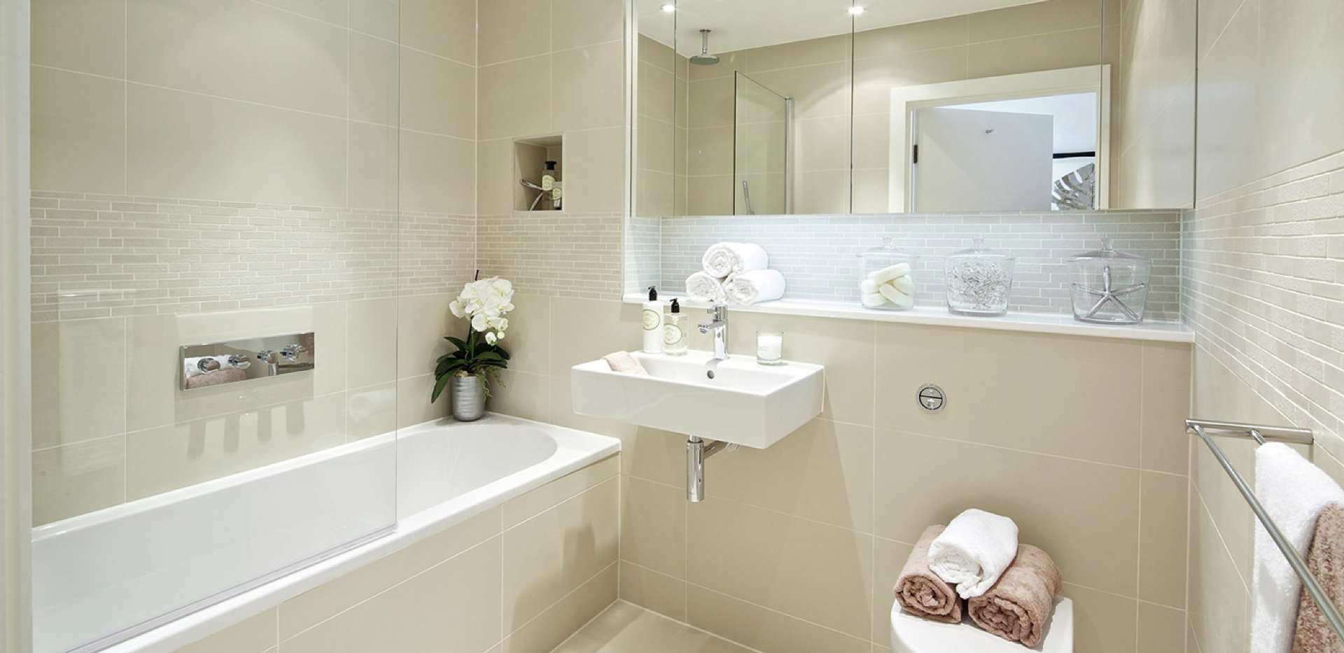 St James, Kew Bridge West, Show Home, Bathroom, Interior
