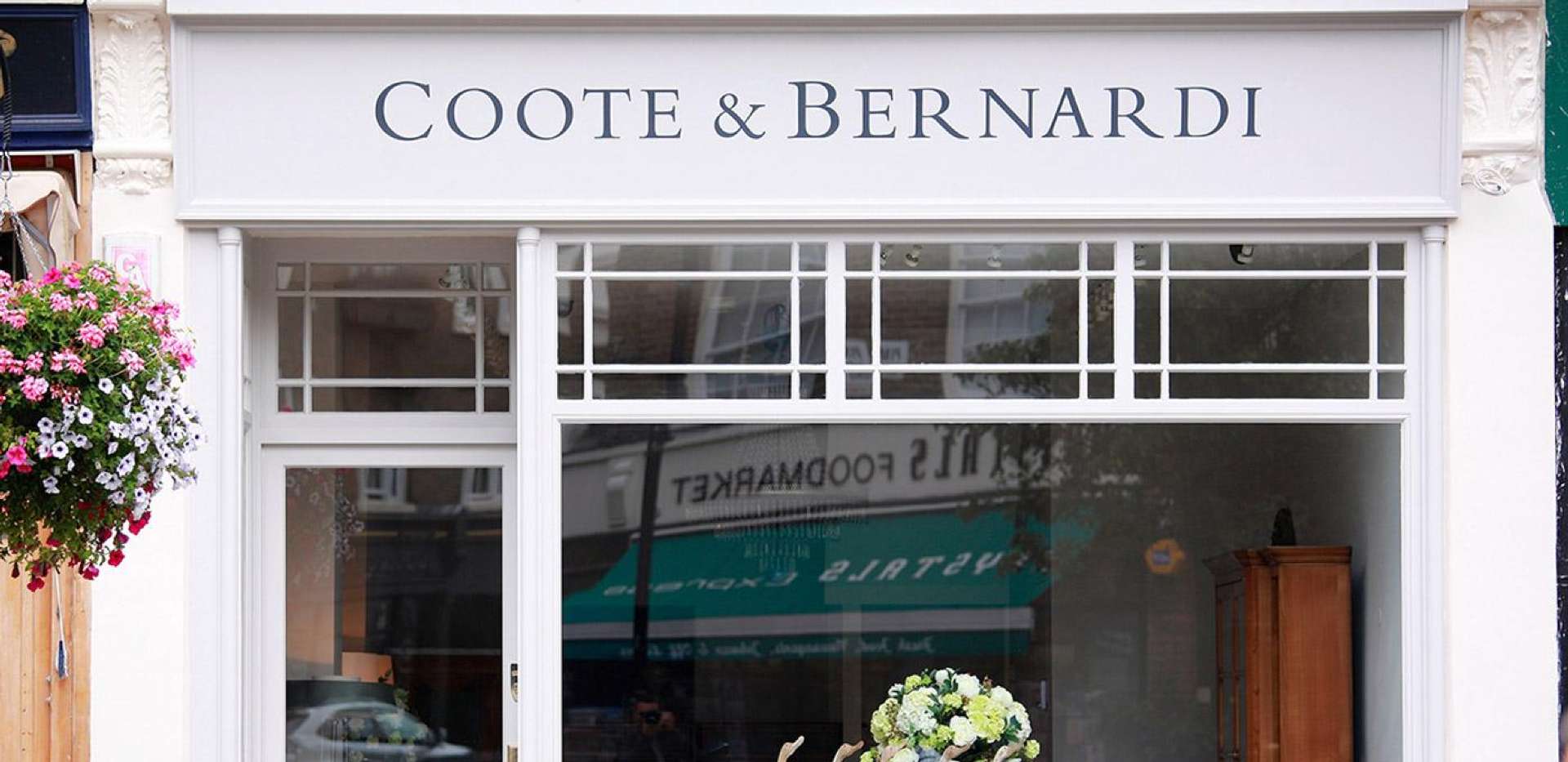 Berkeley, Ebury Square, Coote and Bernardi, Local Area