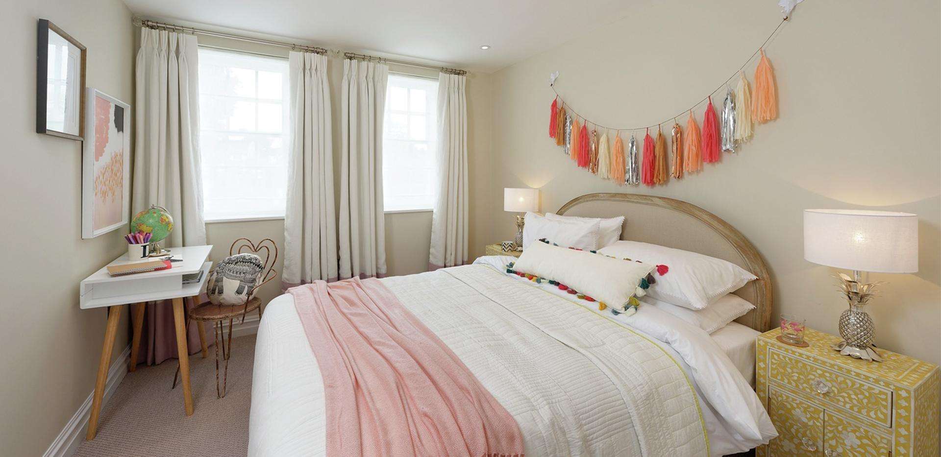 Berkeley, Marryat Place, Bedroom