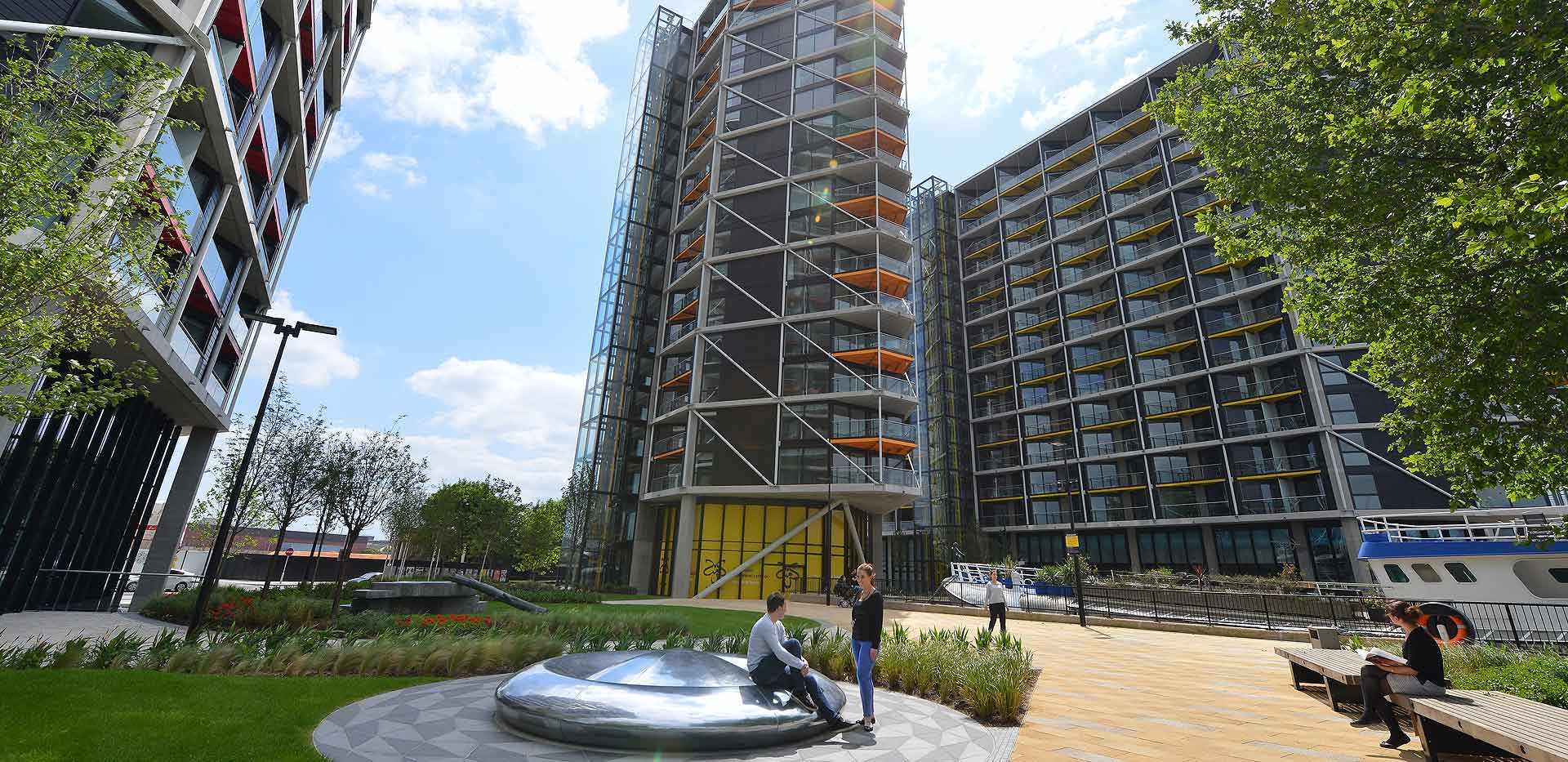 St James, Riverlight, Entrance, Lobby, Exterior