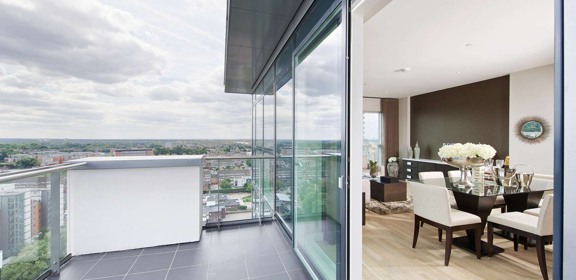 St James, Kew Bridge West, Penthouse, Living, Balcony, Interior