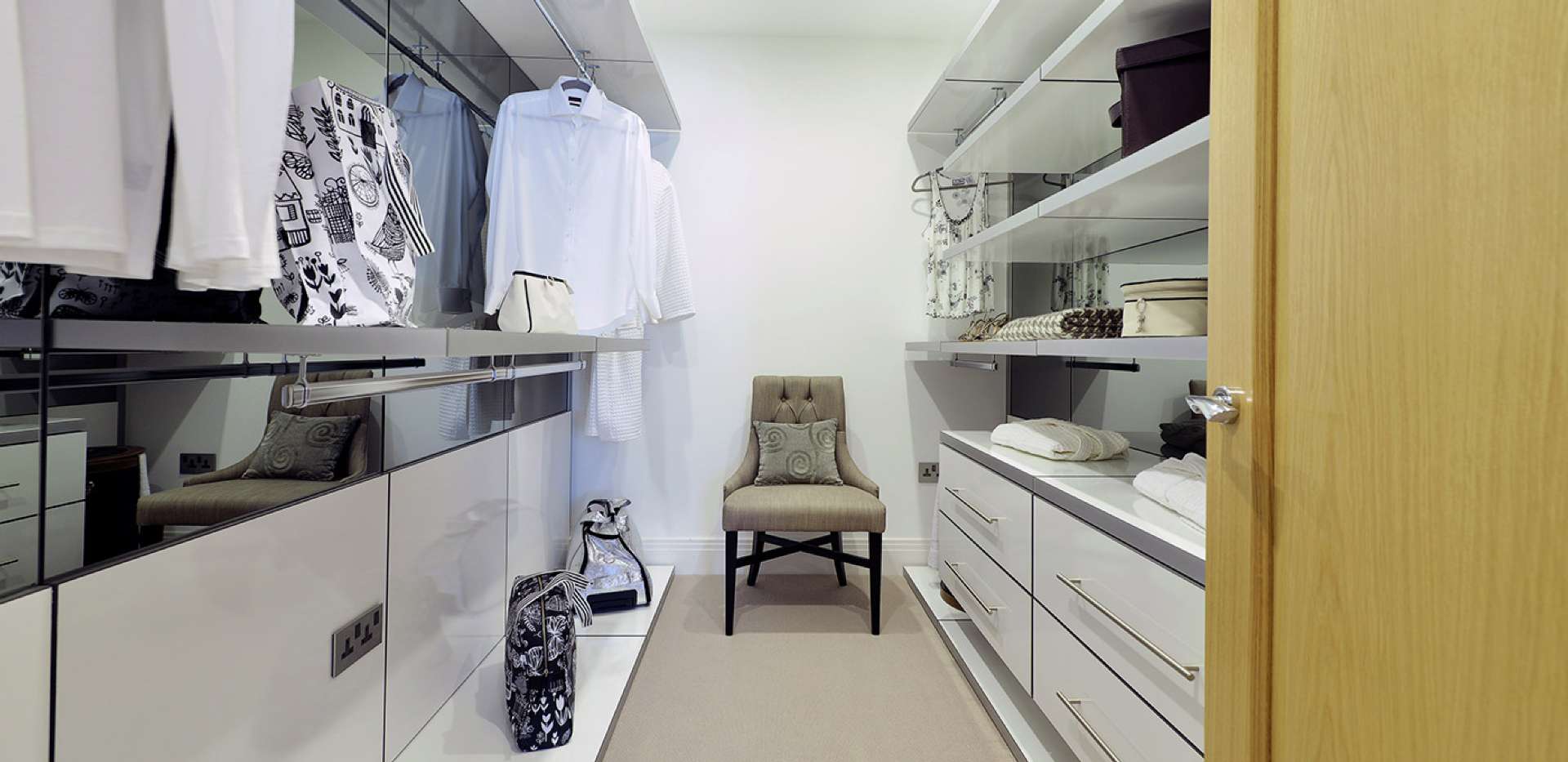 St James, Queens Acre, Butlers Court, Dressing Area, Walk-in Wardrobe, Interior