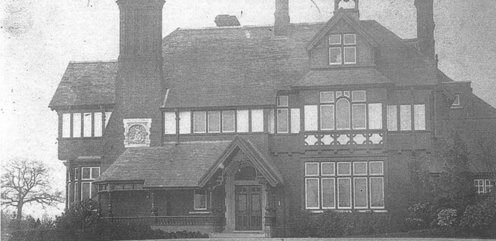 St James, Queens Acre, Butlers Court, Historic, Exterior