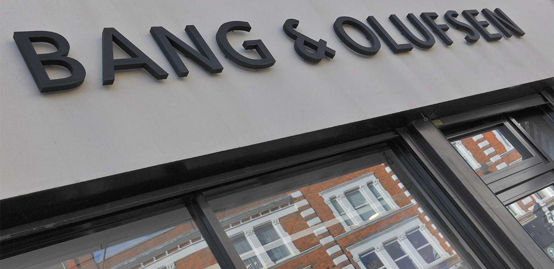 Berkeley, Holmhurst Mews, Bang & Olufsen, Local Area