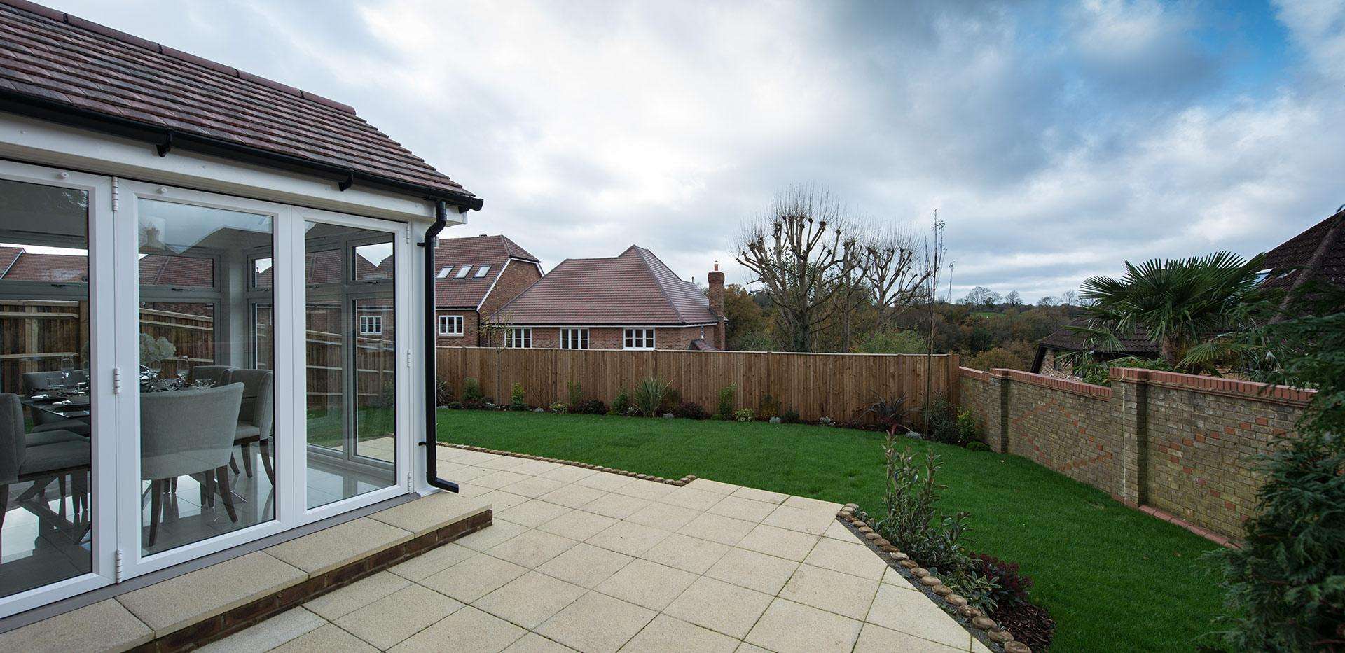 Berkeley, Oakgrove, Exterior