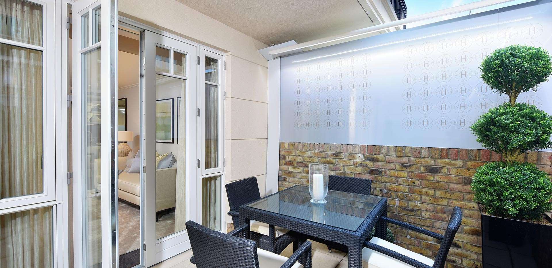 St James, Hurlingham Walk,  Balcony, V5