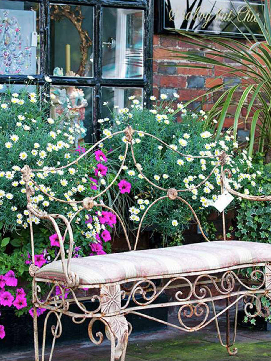 Berkeley, The Groves, Boutique, Local Area