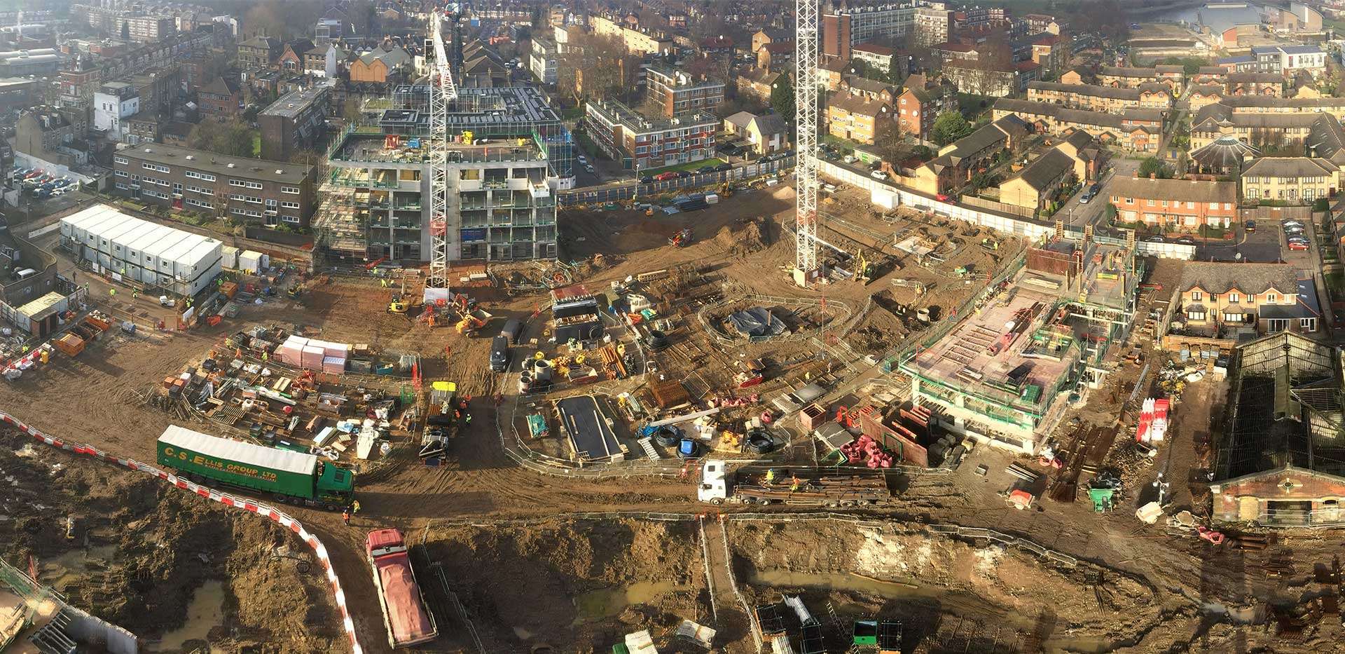 St James, Smithfield Square, Construction