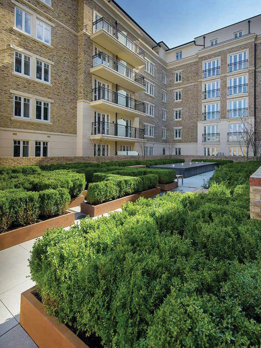 St James, Hurlingham Walk, Garden, Exterior