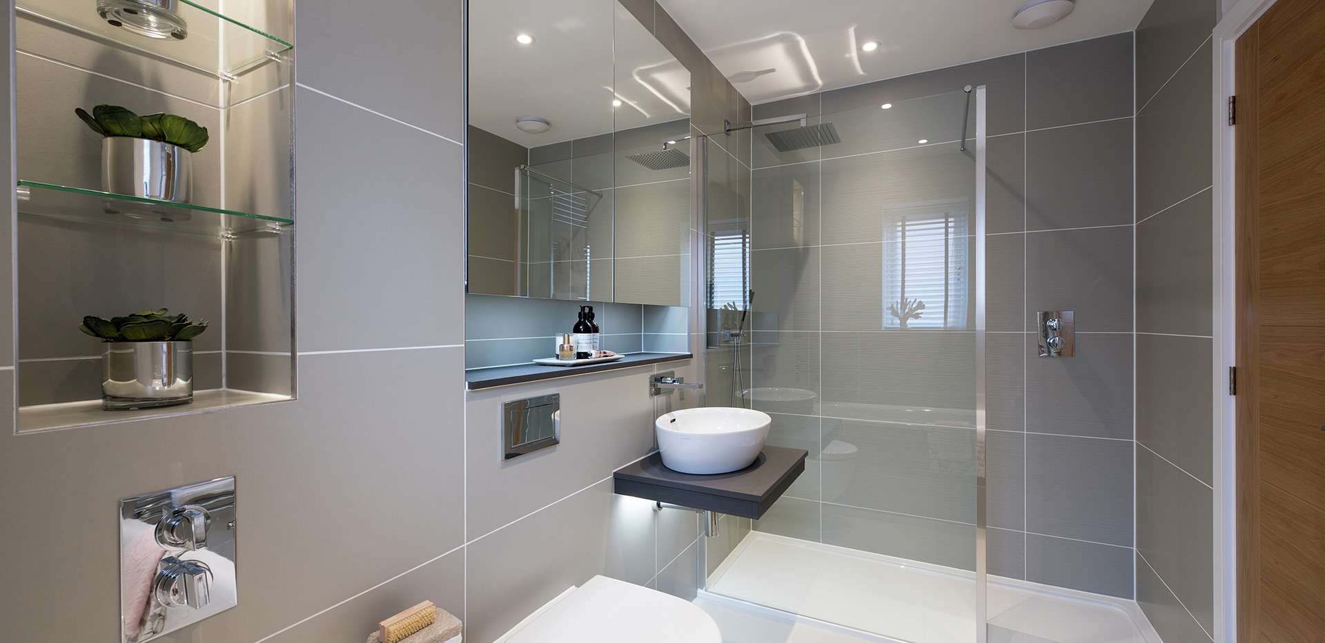 Berkeley, Edenbrook, Property 390, Ensuite, Interior