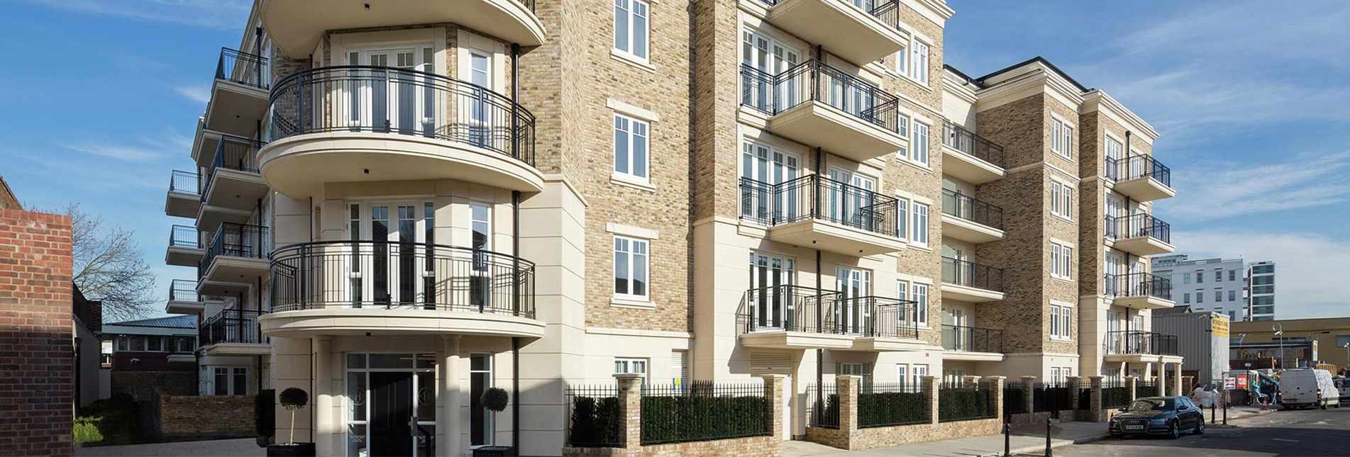 St James, Hurlingham Walk, Header