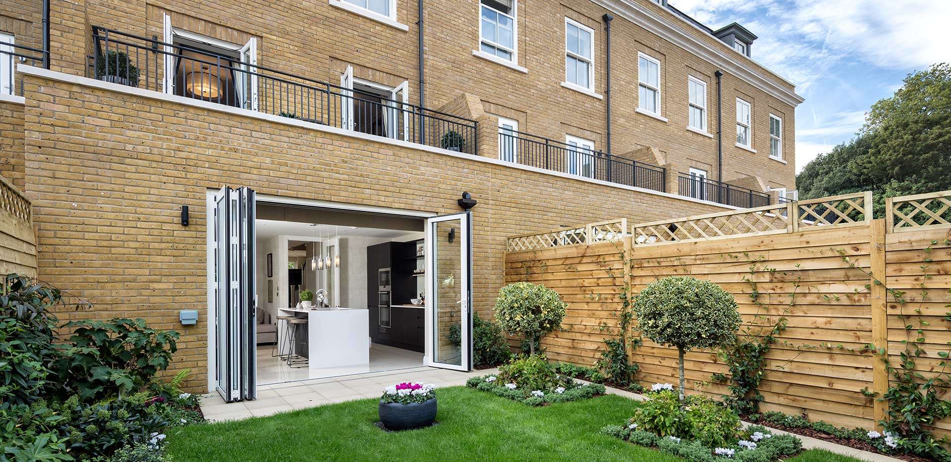 St James, Brewery Gate, Back Garden, Interior