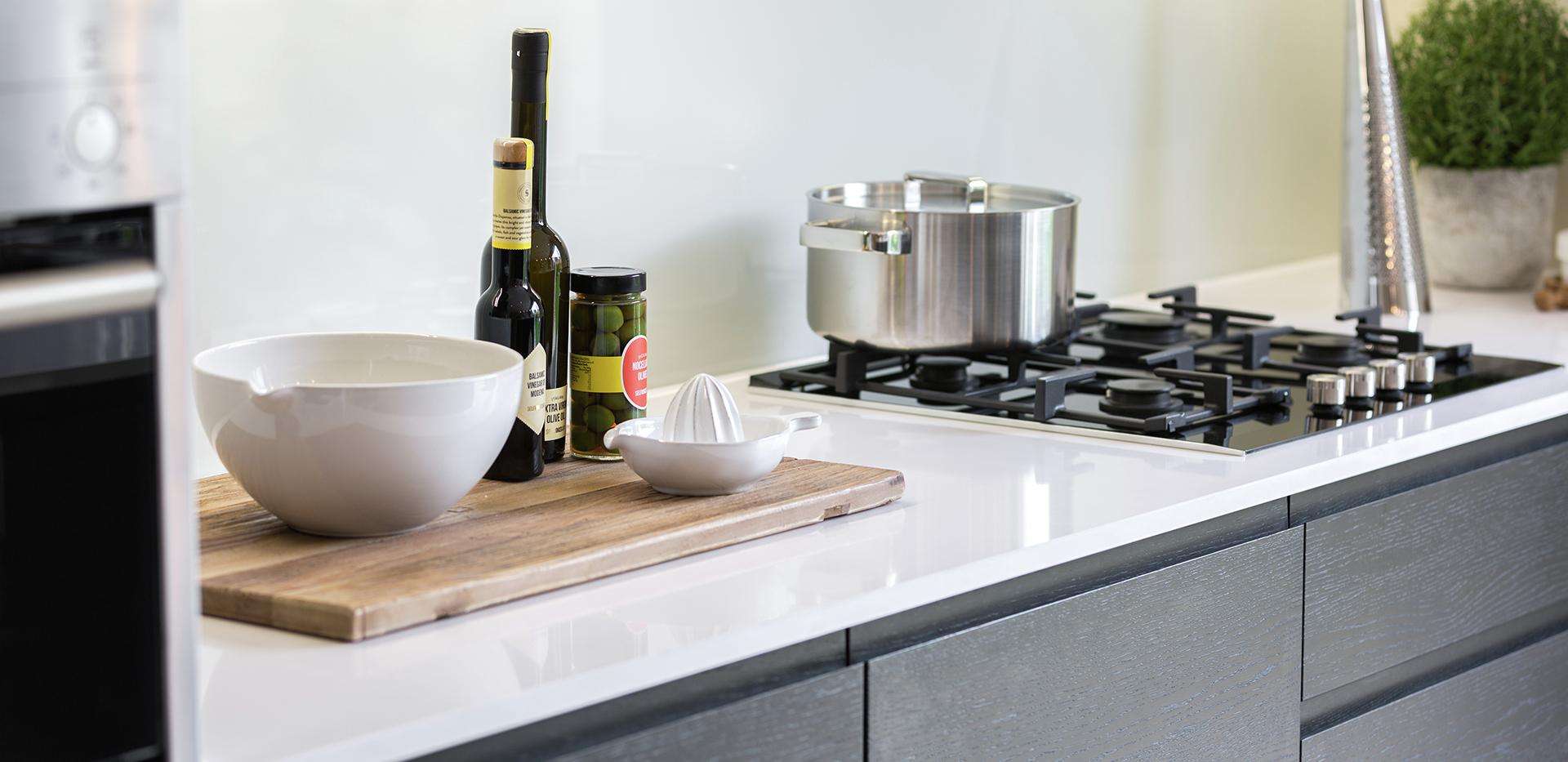 St James, Brewery Gate, Interior