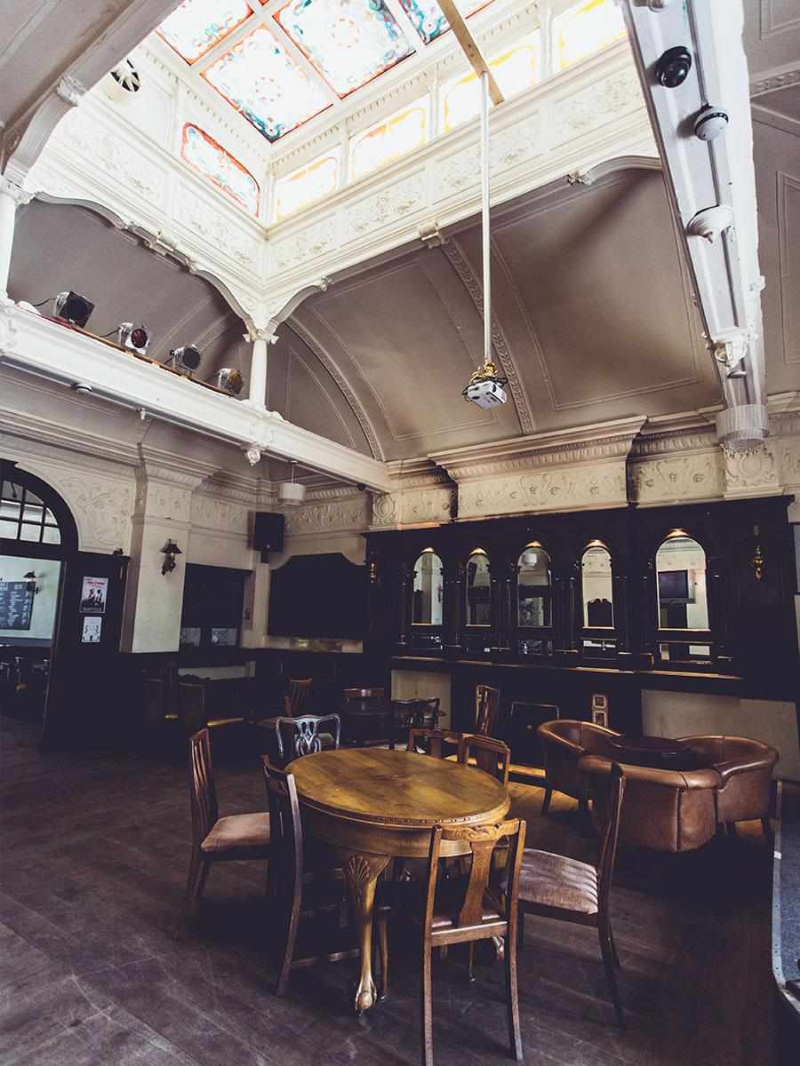 St James, Smithfield Square, Local Area