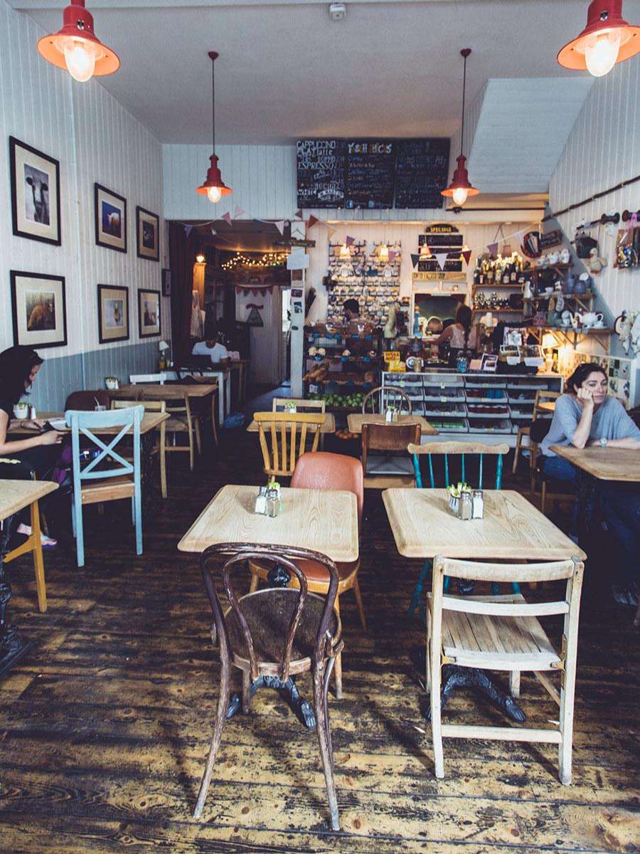 St James, Smithfield Square, Local Area