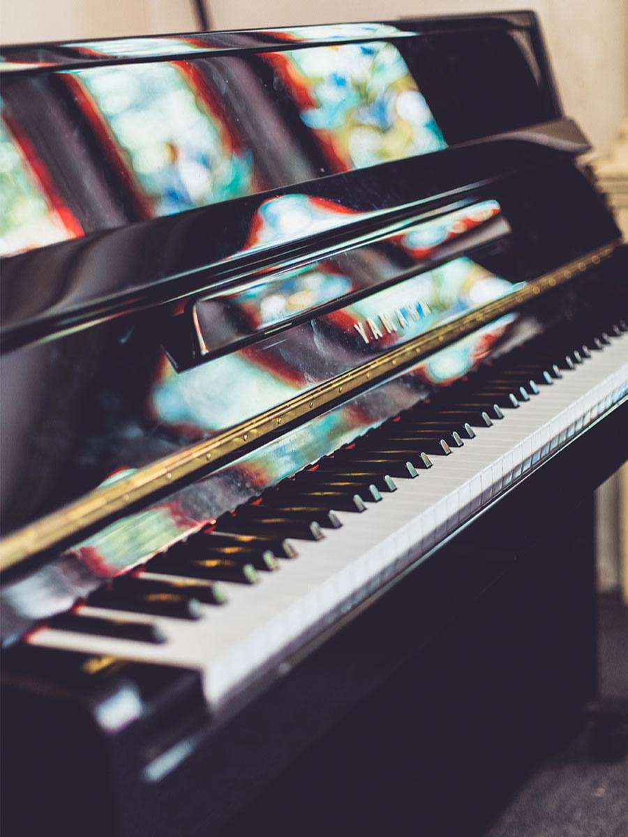 St James, Smithfield Square, Local Area