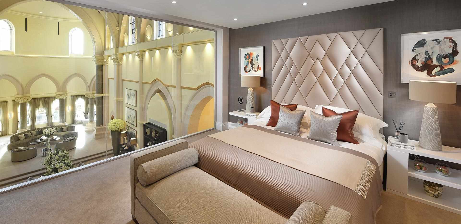 Berkeley, St Joseph's Gate, The Chapel, Interior, Guest Suite