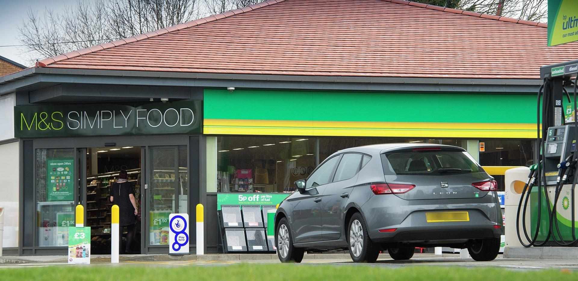 Berkeley, Holborough Lakes, Lifestyle, Petrol Pump