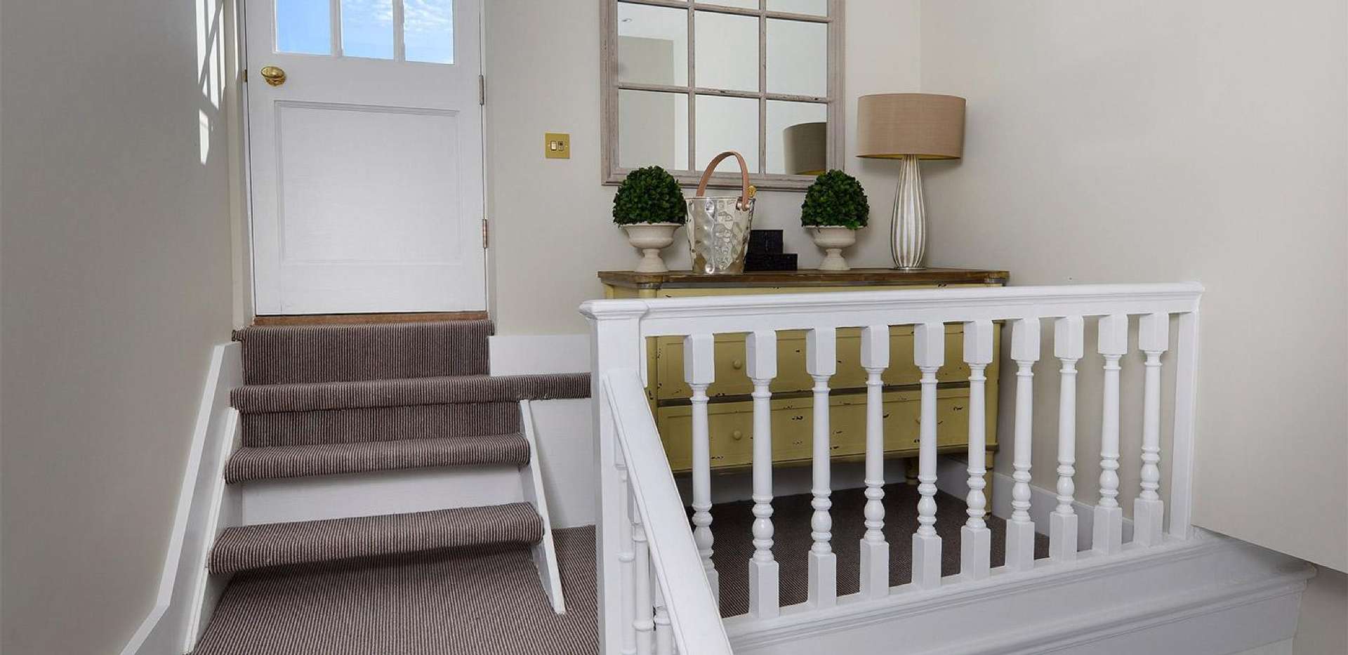 St James, Roehampton House, Stairs, Interior
