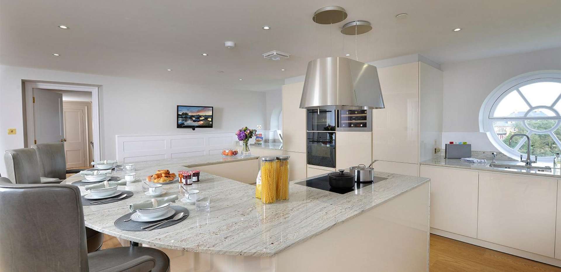 St James, Roehampton House, Kitchen, Interior