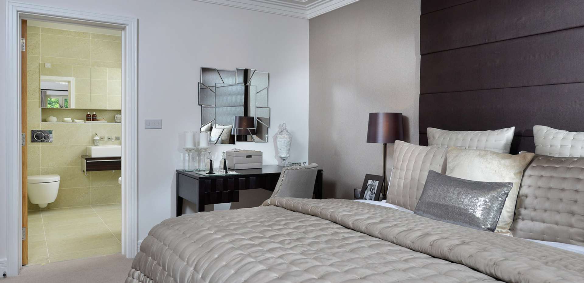 Berkeley, Queensbury Gardens, Bedroom, Interior