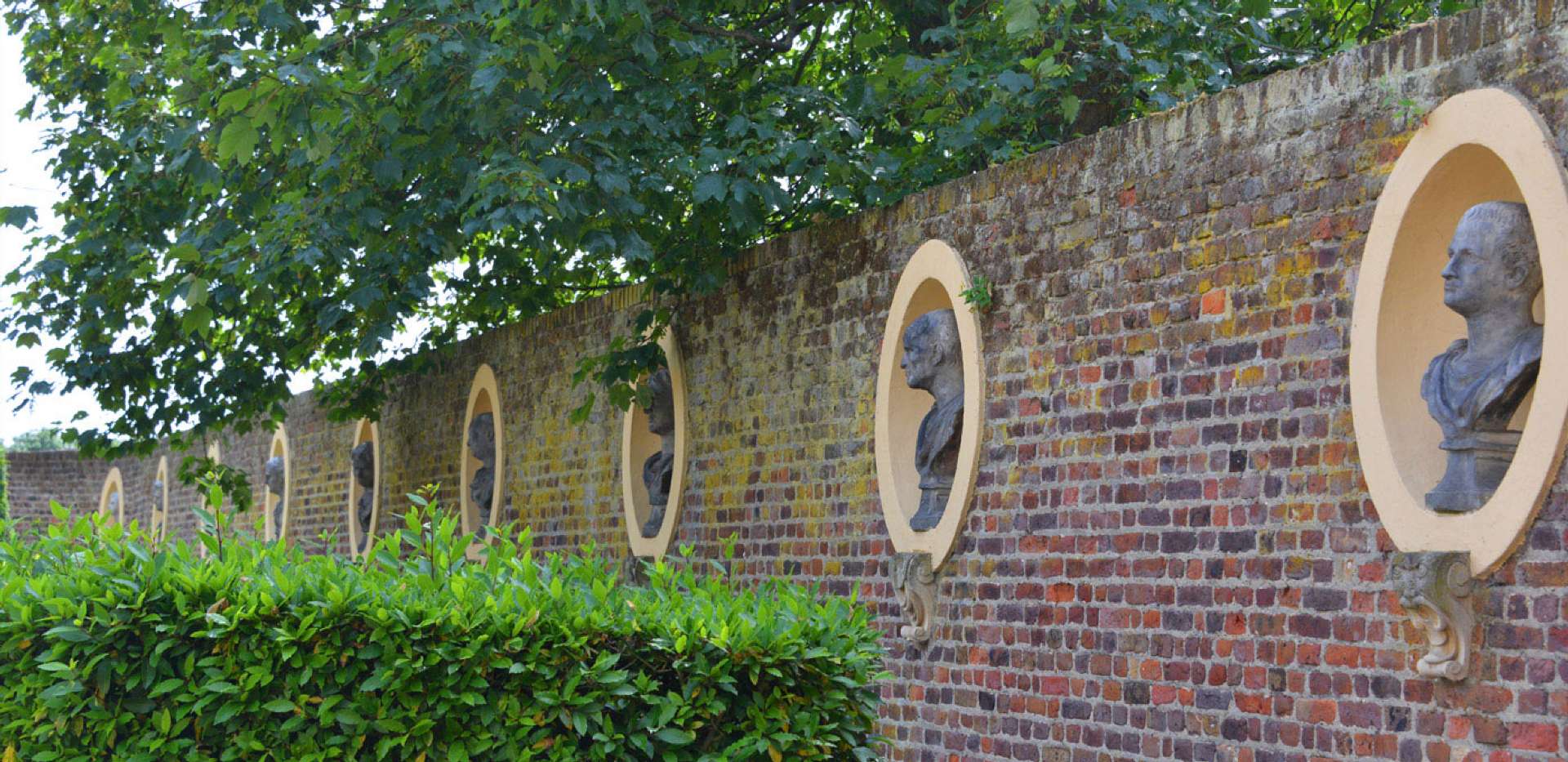 St James, Brewery Wharf, Ham House, Busts, Roman Emperors, Local Area