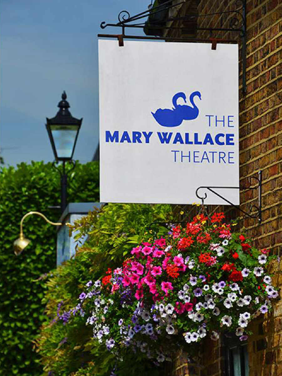 St James, Brewery Wharf, The Mary Wallace Theatre, Local Area