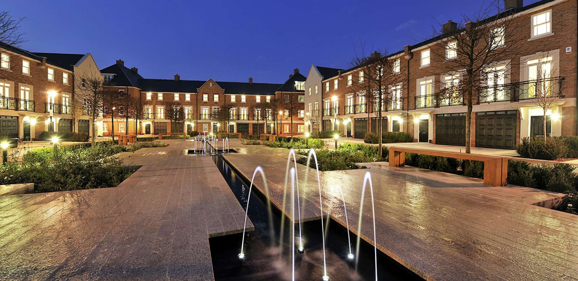 St James, Queen Mary's Place, Courtyard, Fountain, Water Feature, Exterior