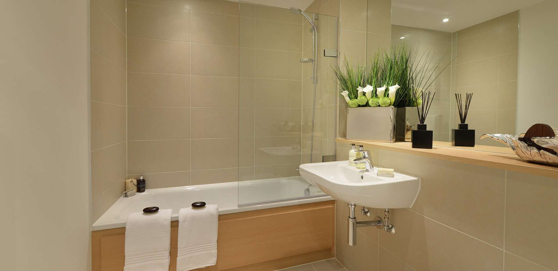 Berkeley, Kingsbrook Park, Bathroom, Interior