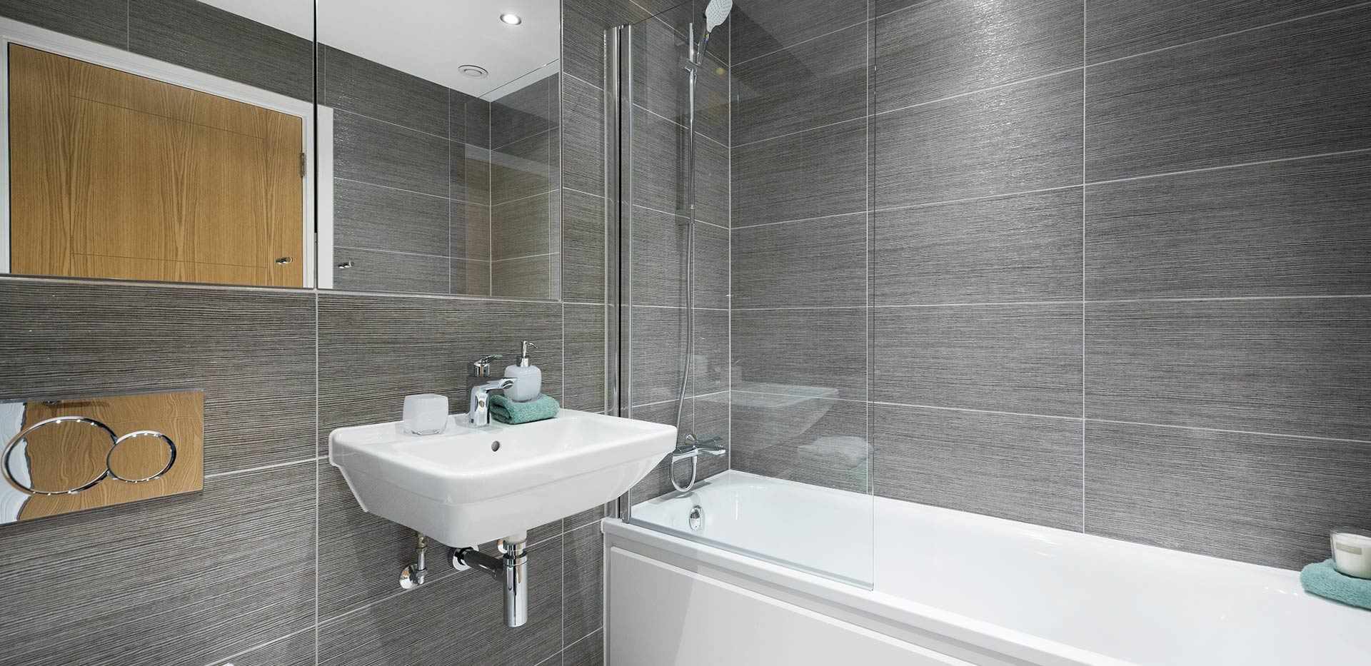 Berkeley, Ryewood, Coppice Drive, Interior, Ensuite