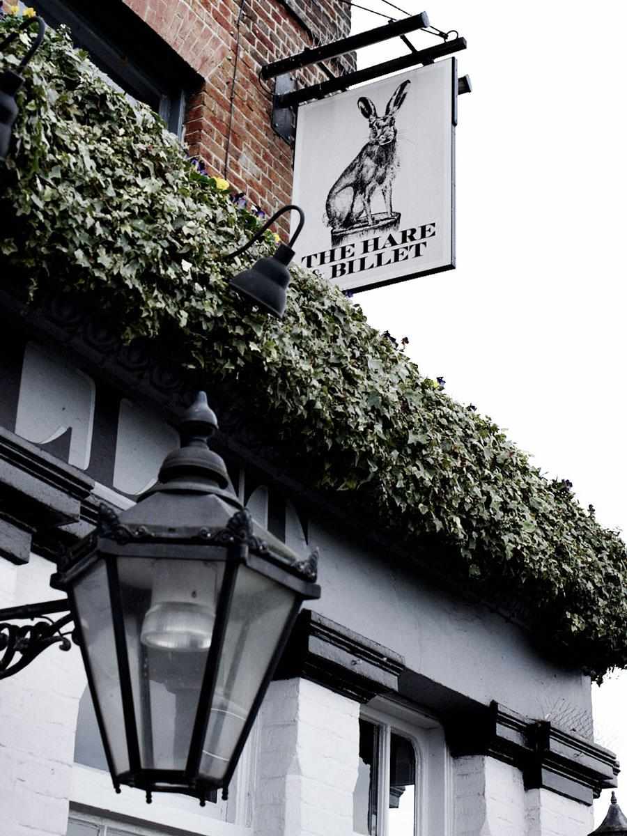 Berkeley, Forbury, Local Area, The Hare Billet