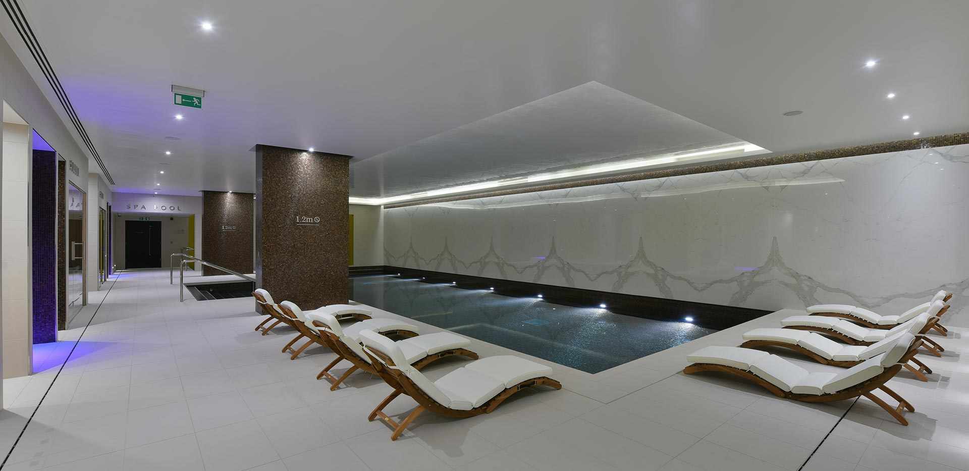 Berkeley, Goodman's Fields, Facilities, Swimming Pool