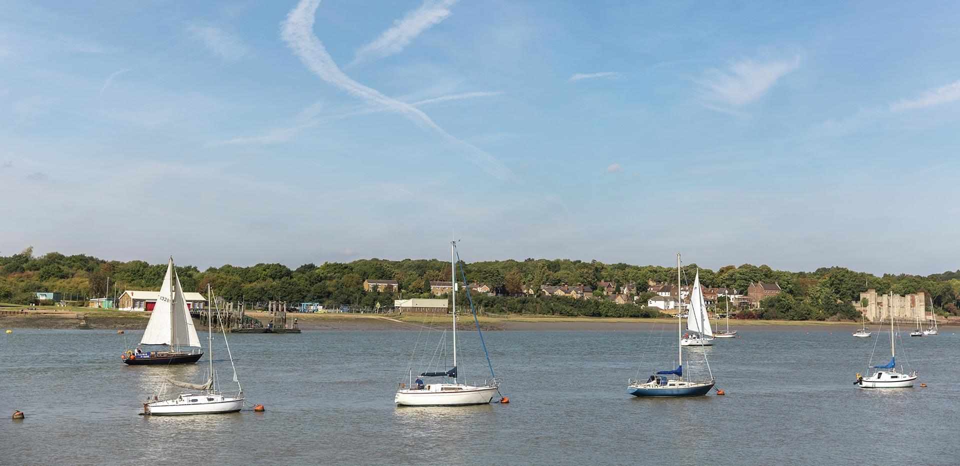 Berkeley, Victory Pier, The Horizon, Local Area, Lake