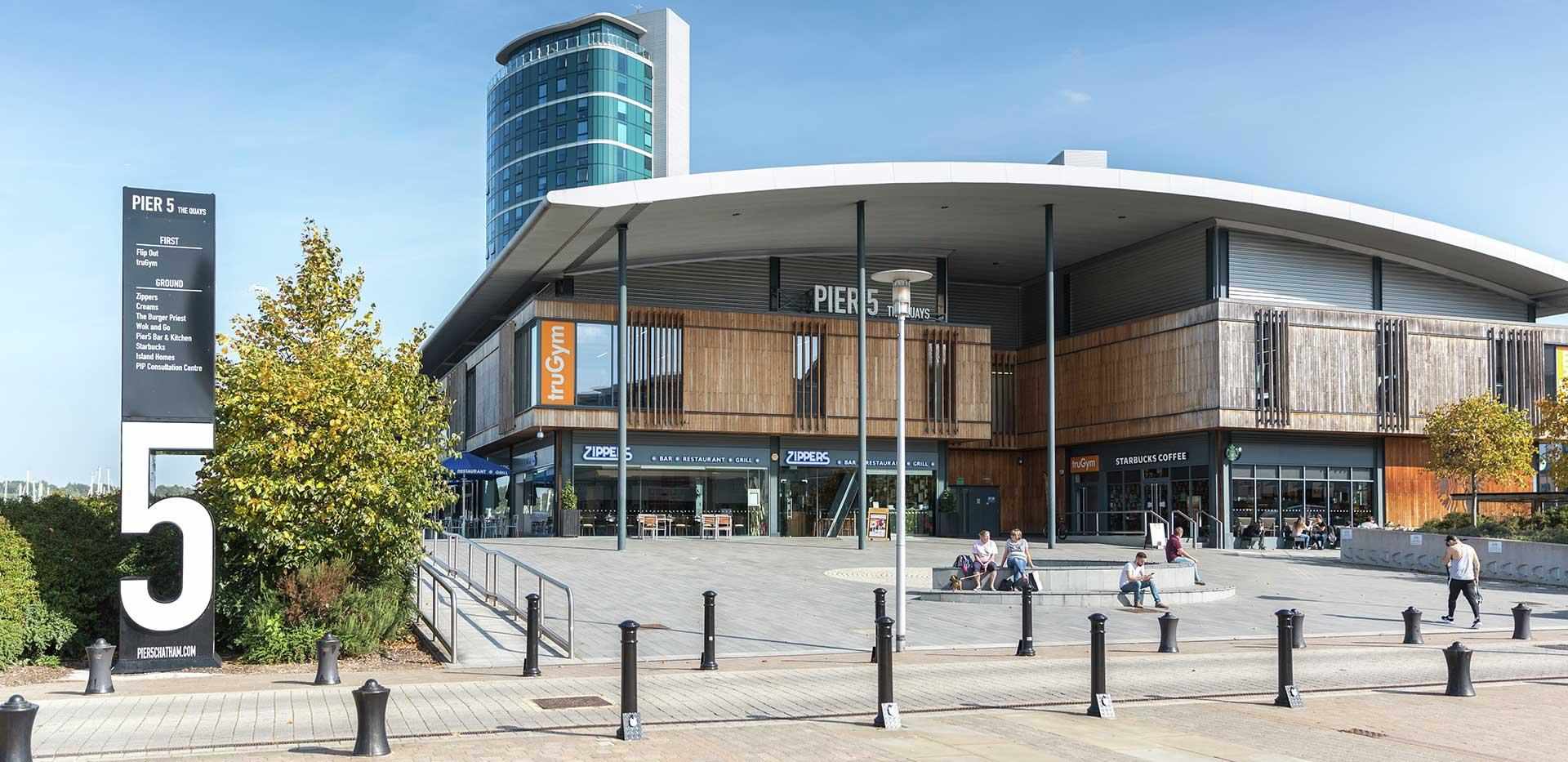 Berkeley, Victory Pier, The Horizon, Local Area, Shoppng Centre