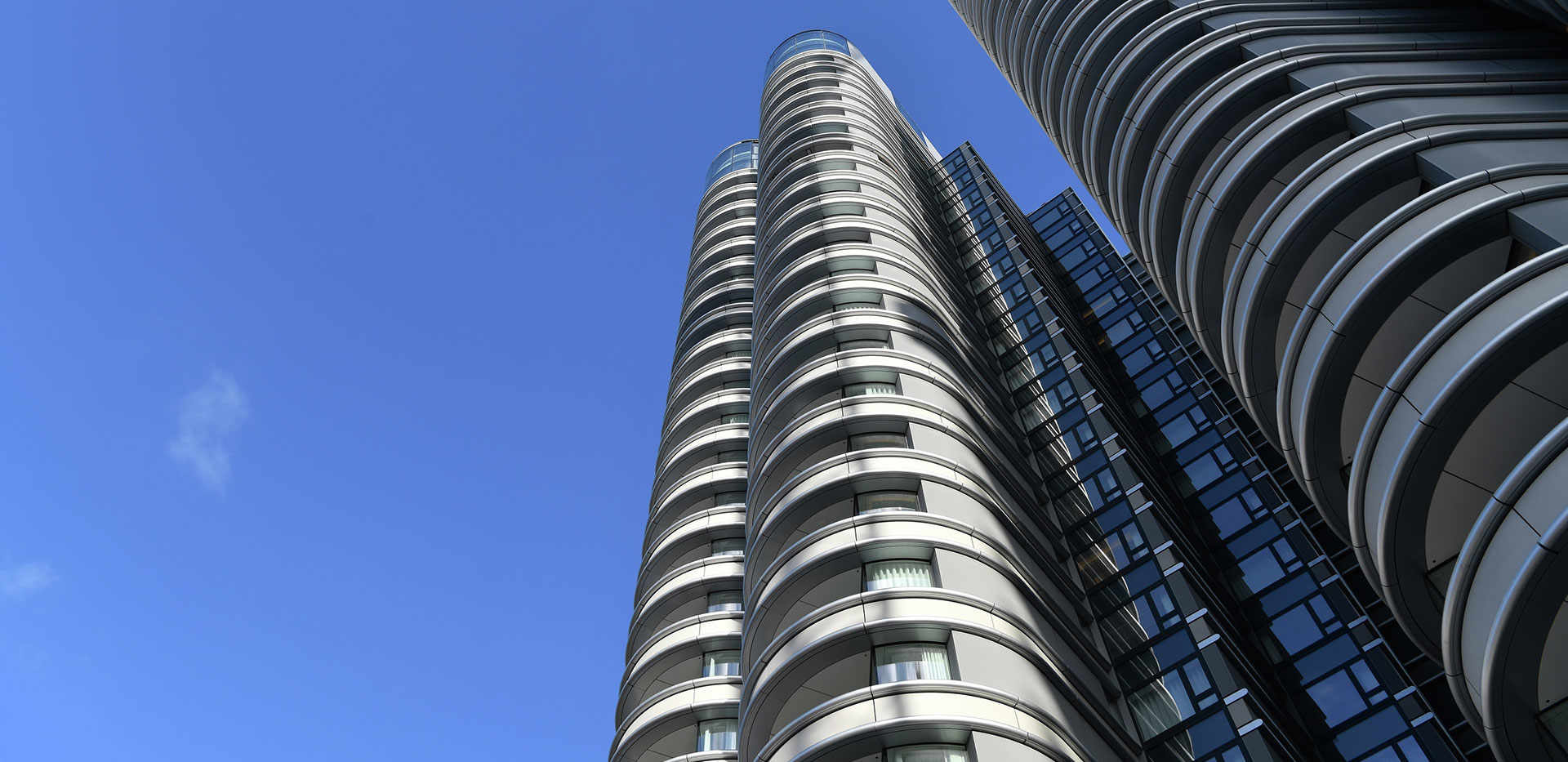 St James, The Corniche, Exterior, 02