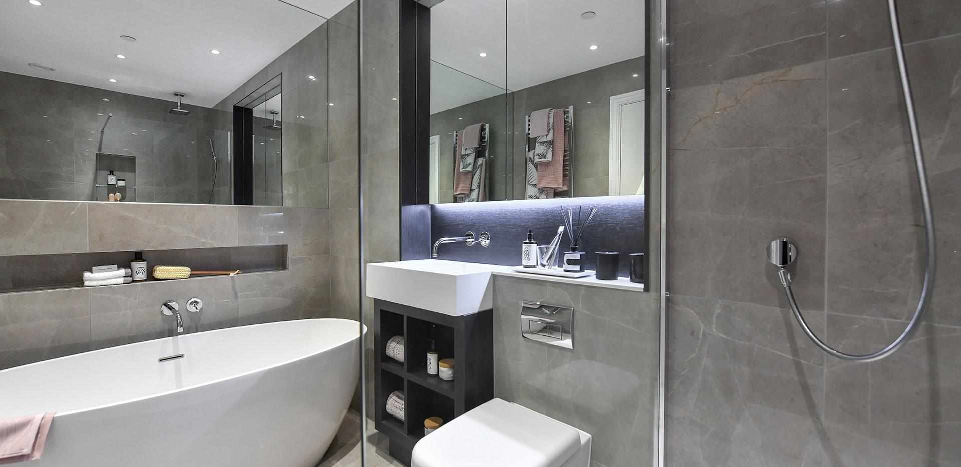 St James, Brewery Gate, Bathroom