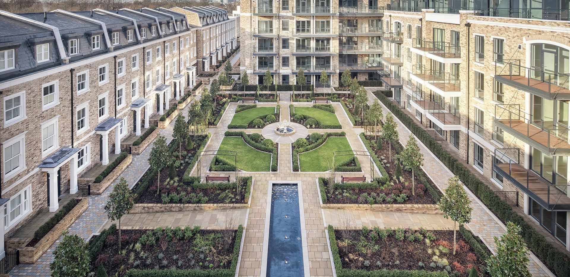 Berkeley, Chiswick Gate, Exterior