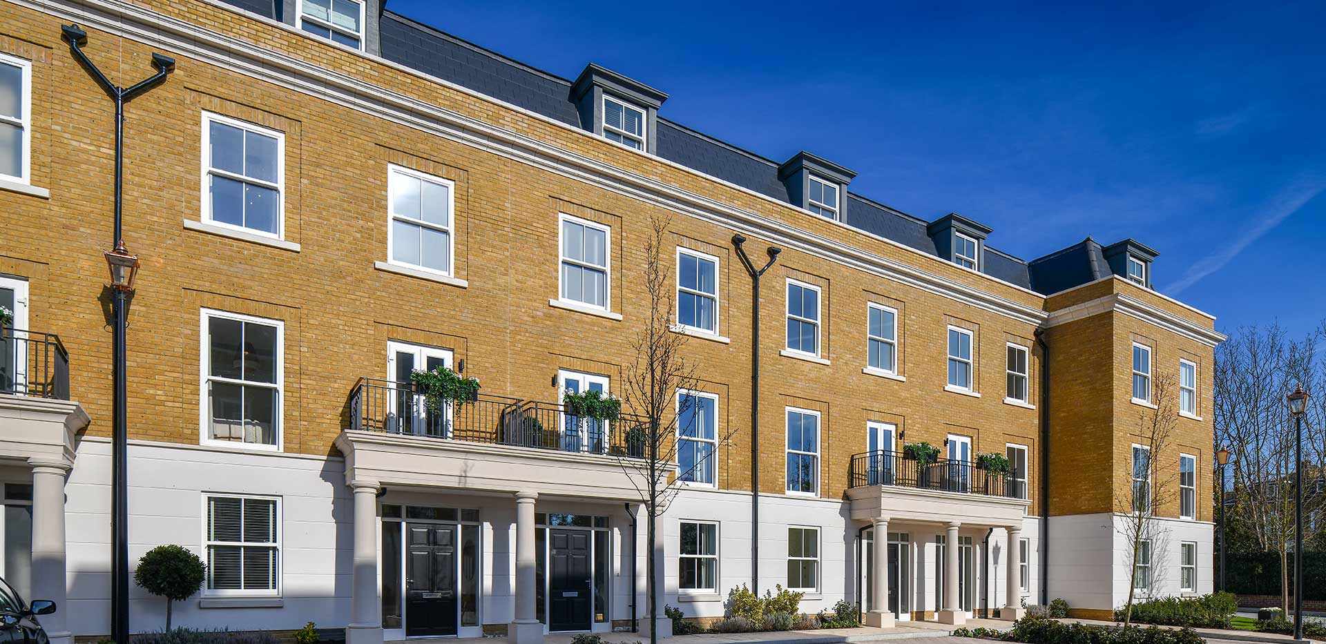 St James, Brewery Gate, Exterior, 05