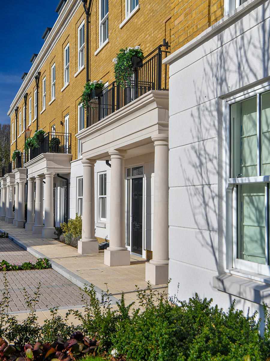 St James, Brewery Gate, Exterior, 09