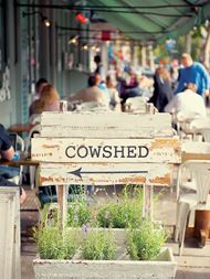 Chiswick Gate, Lifestyle, Cowshed