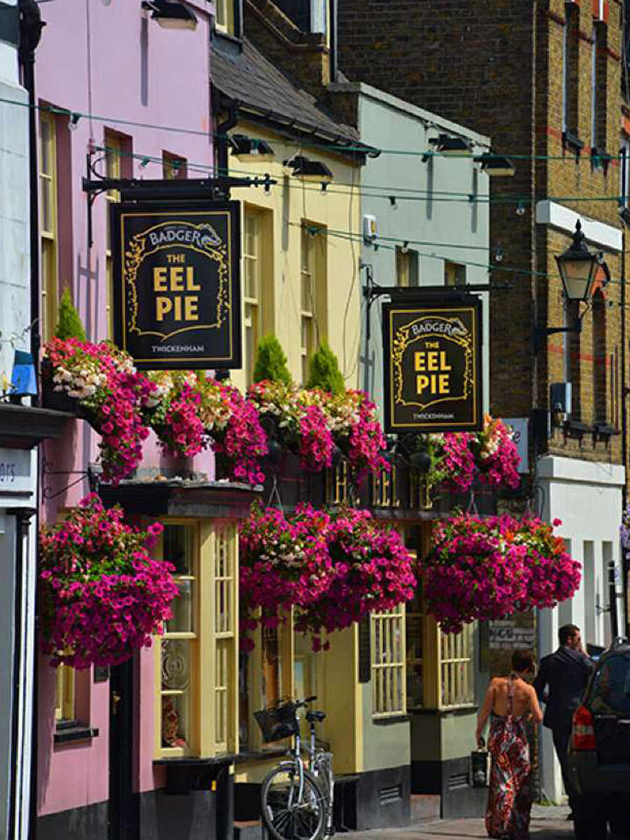 St James, Brewery Wharf, The Eel Pie, Local Area