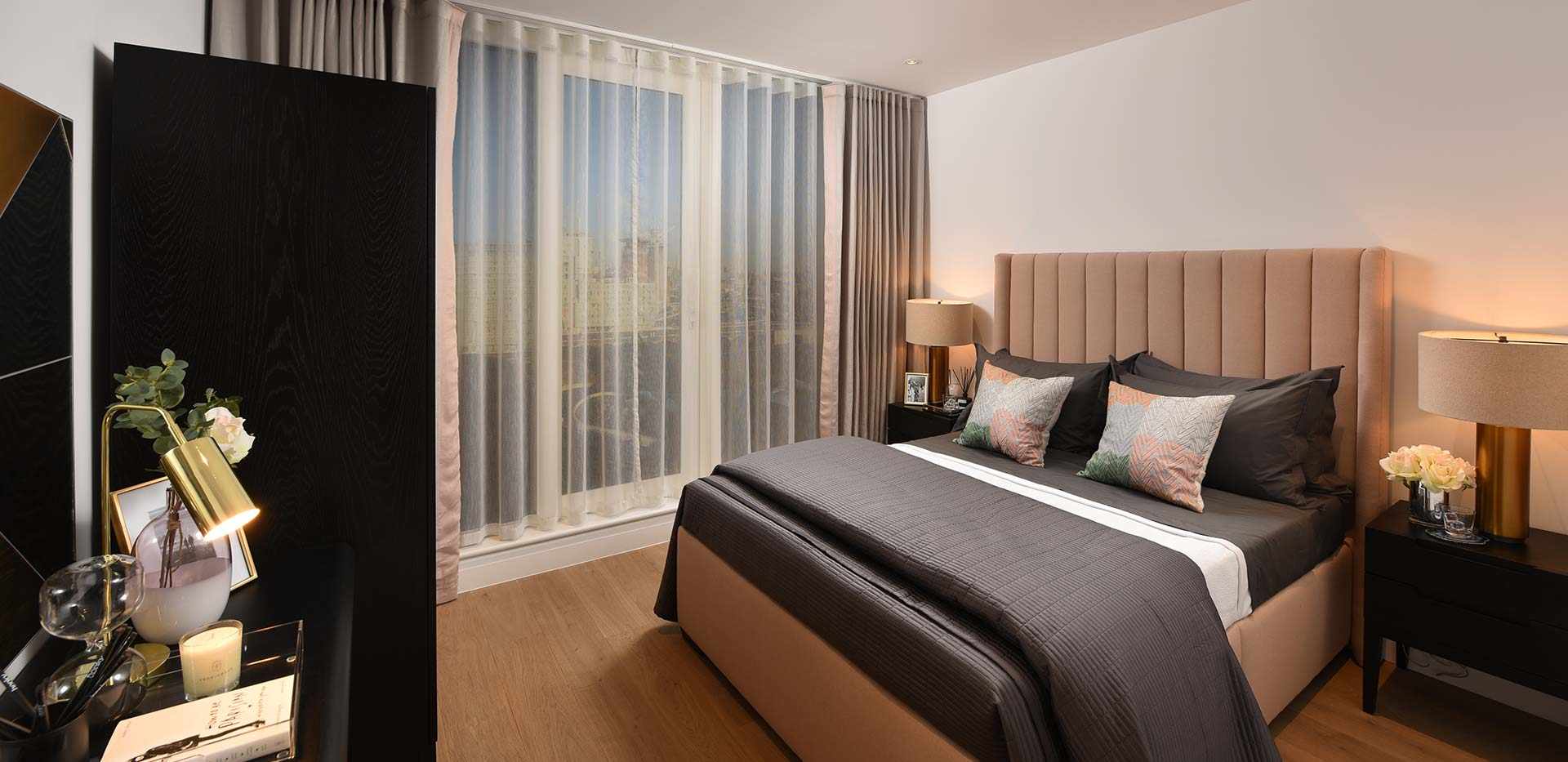 Berkeley, Vista, Show Apartment 282, Bedroom