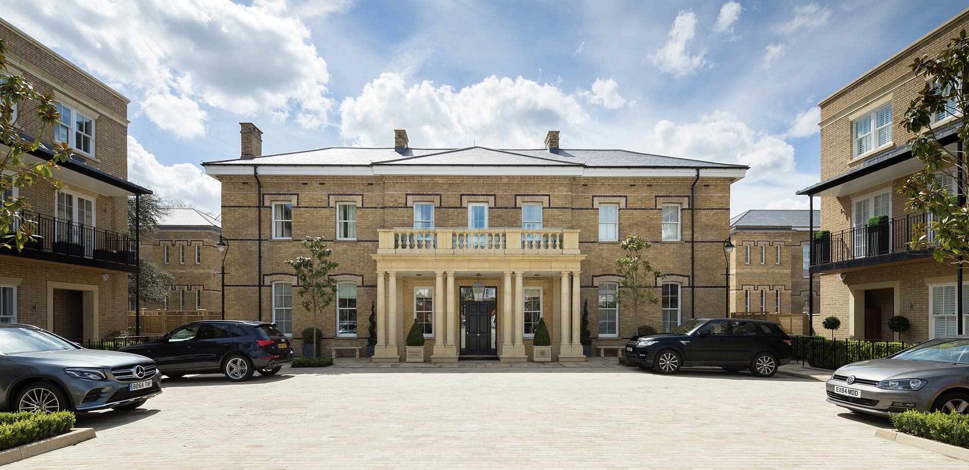 Entrance to Wimbledon Hill Park