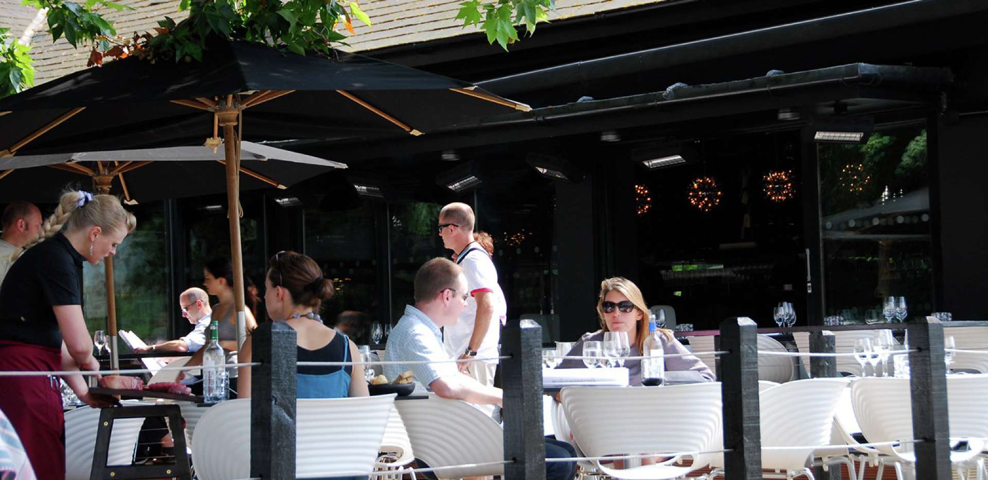 St James, Queen Mary's Place, Restaurant, Local Area