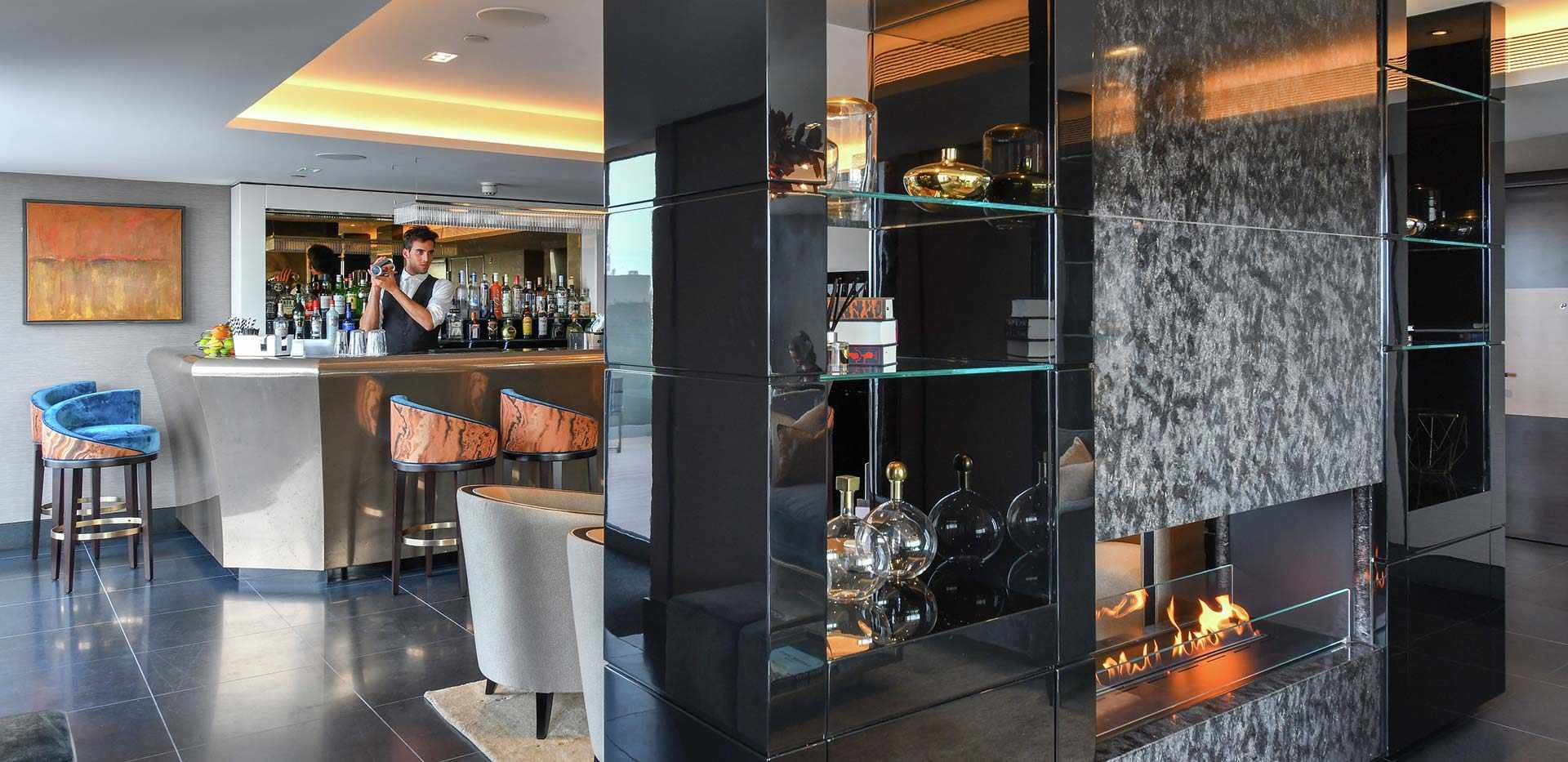 St James, Albert Embankment, The Dumont, Facilities, Skyline Club Lounge