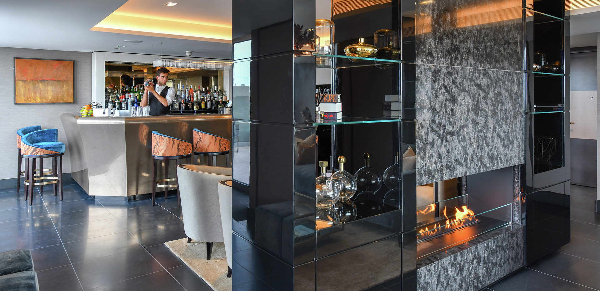 St James, The Corniche, Skyline Club Lounge, Facilities